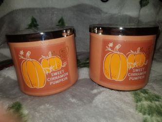 Sweet Cinnamon Pumpkin 3 wick candle-Bath & Body Works