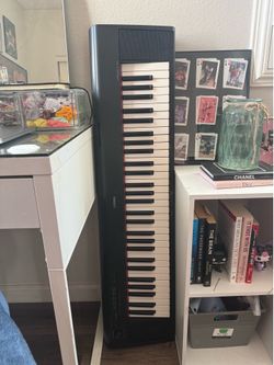 Yamaha piaggero np-12