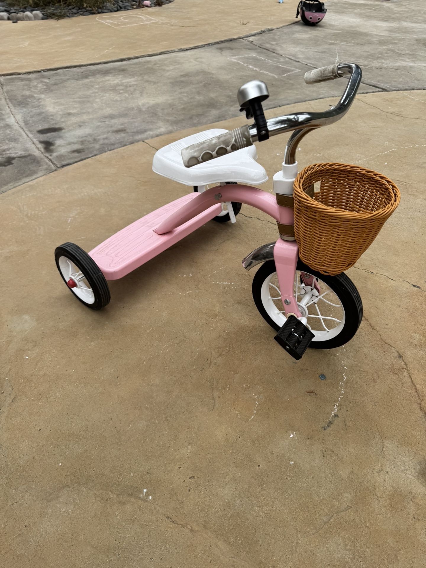 Toddler tricycle