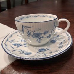 11 Noritake Impromptu Fine Porcelain 2001 Regis Blue Floral 4235 Cup Saucer Set
