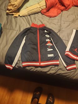 Jordan Boys Sweat Suit