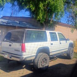 Double Solid Axle Swapped 1993 K2500 Suburban 5.7 TBI/4L80E