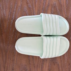 New/women size 6.5