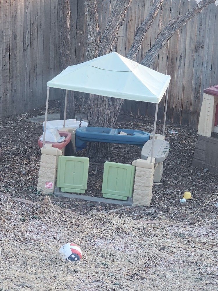 Kids Outdoor Play Stuff