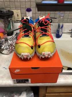 Off white Tour Yellow women’s (Sz) 12.5W/ 11 Men Vapor Street