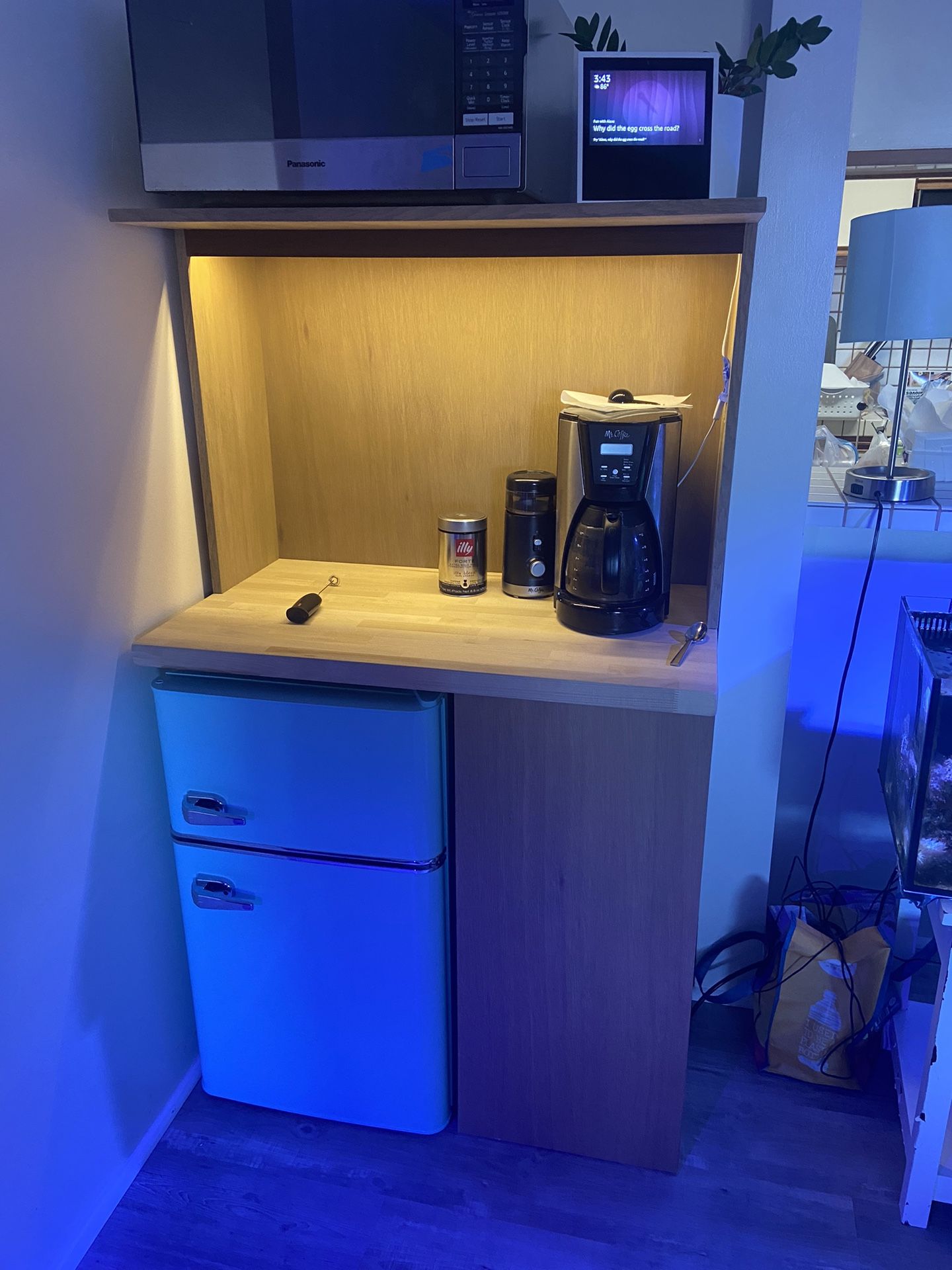 Coffee Bar With Microwave / Mini Fridge