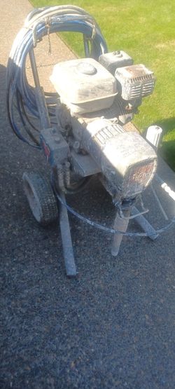 Graco GM 5000 paint sprayer gas powered. Read the description