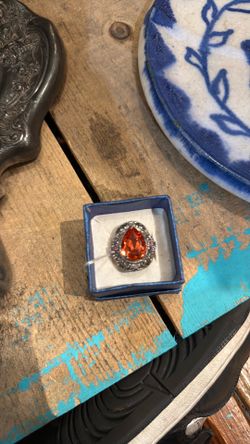 Red jewel ring