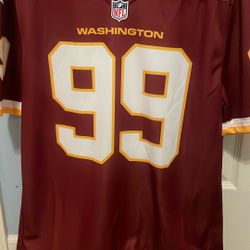 Chase Young Commanders jersey