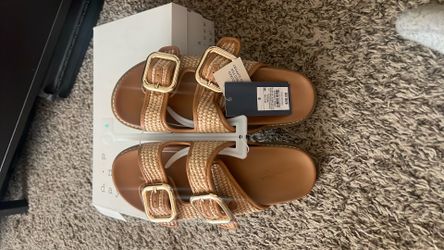 Brand New Universal Thread Size 8 Sandals – Never Worn!
