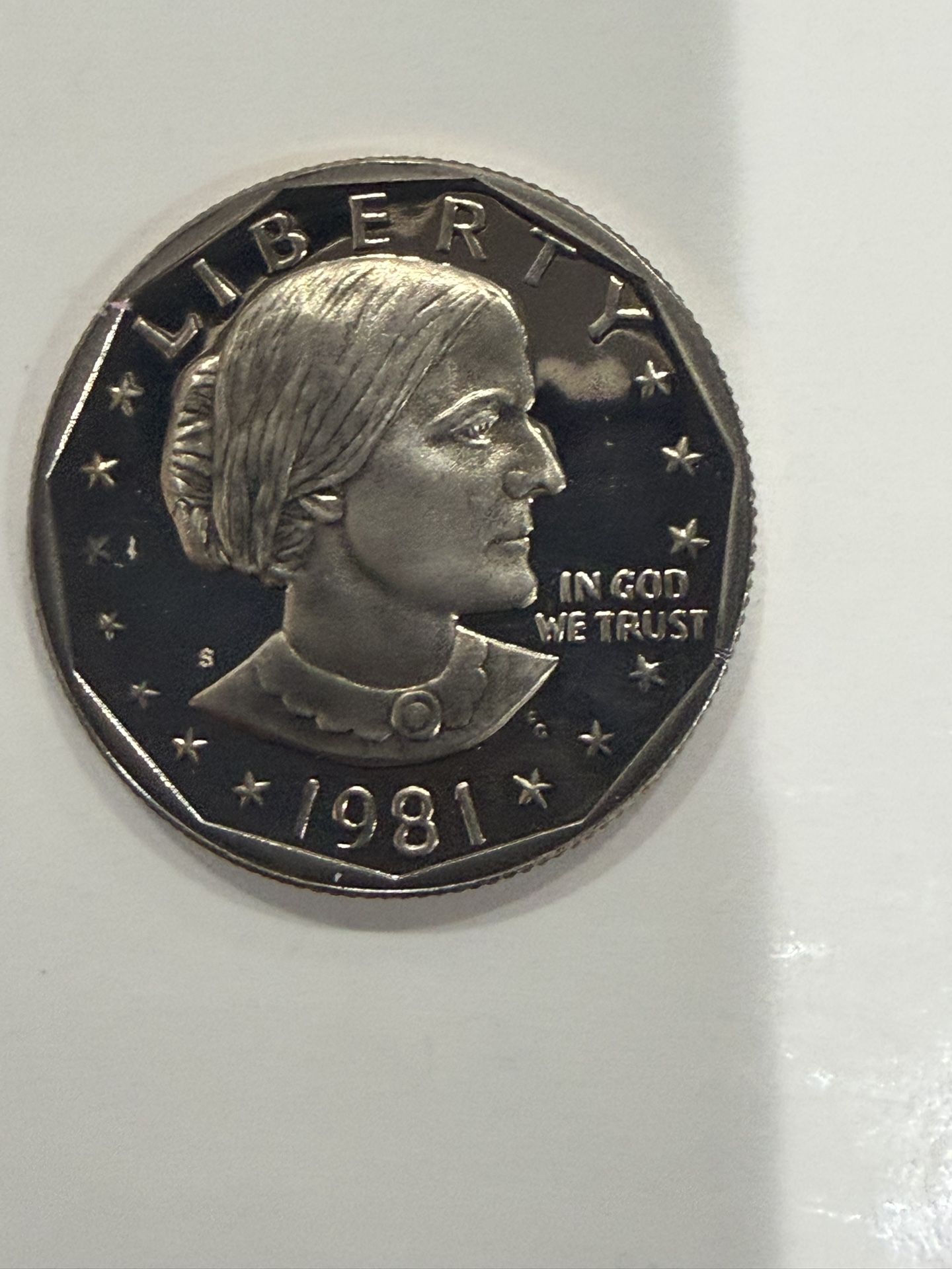 1981 S Gem Proof Susan B Anthony Dollar With A Extreme Cameo 233