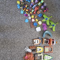 Dino Ranch Toy Bundle