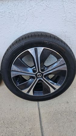 Used spare Nissan leaf wheel with tire