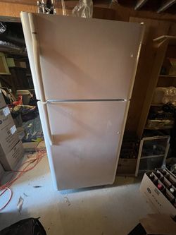 Refrigerator $200.00 Firm Works Perfect