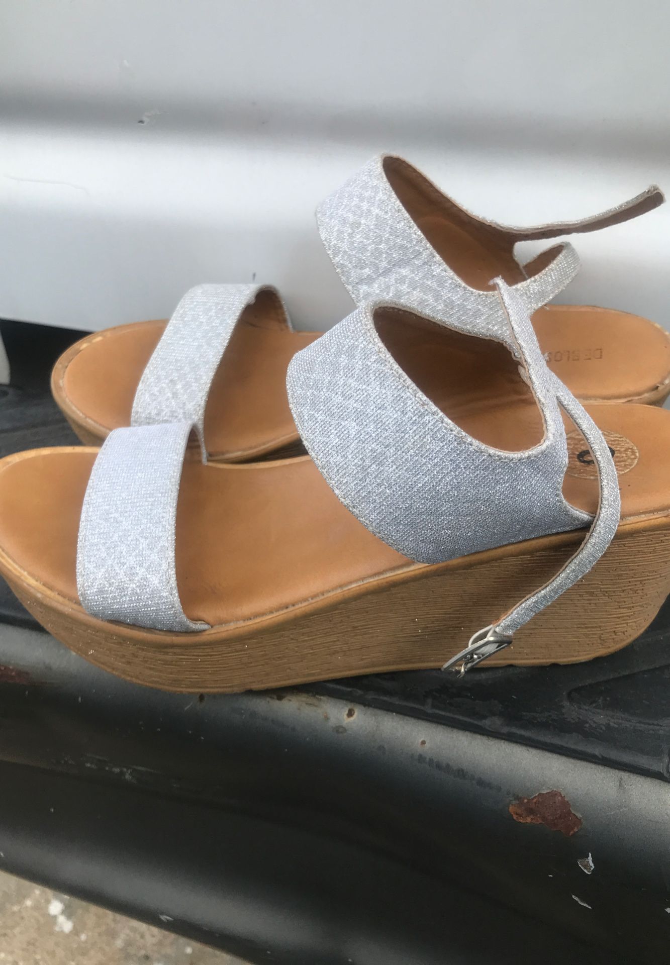 Sliver glitter wedges‼️ Size 8