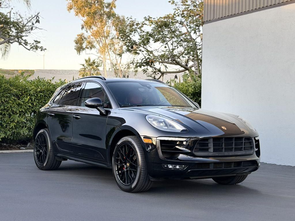 2017 Porsche Macan