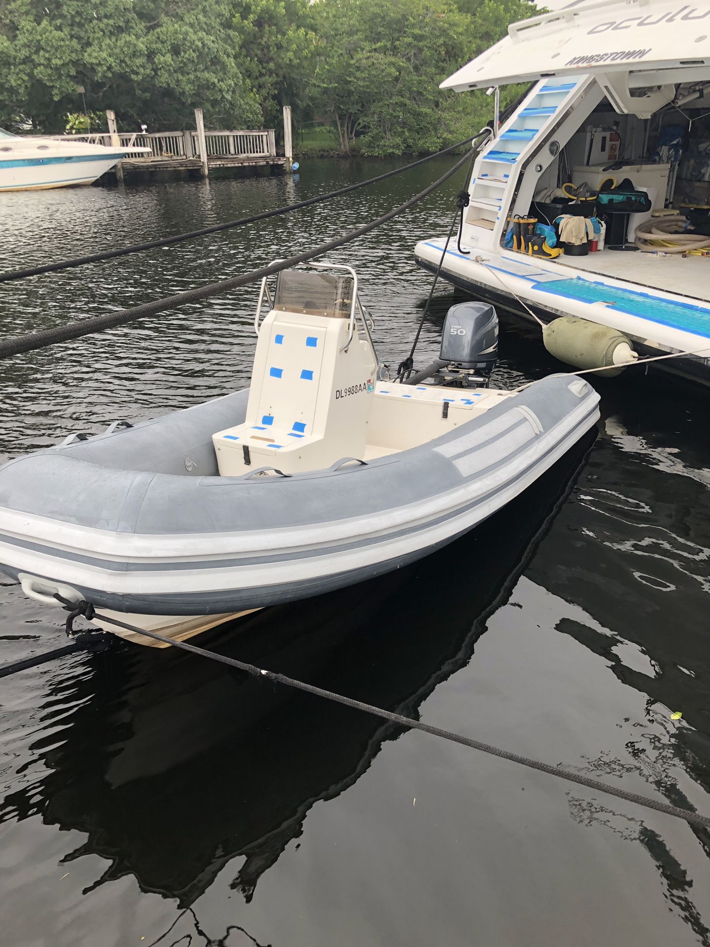 13,6” Pontoon boat