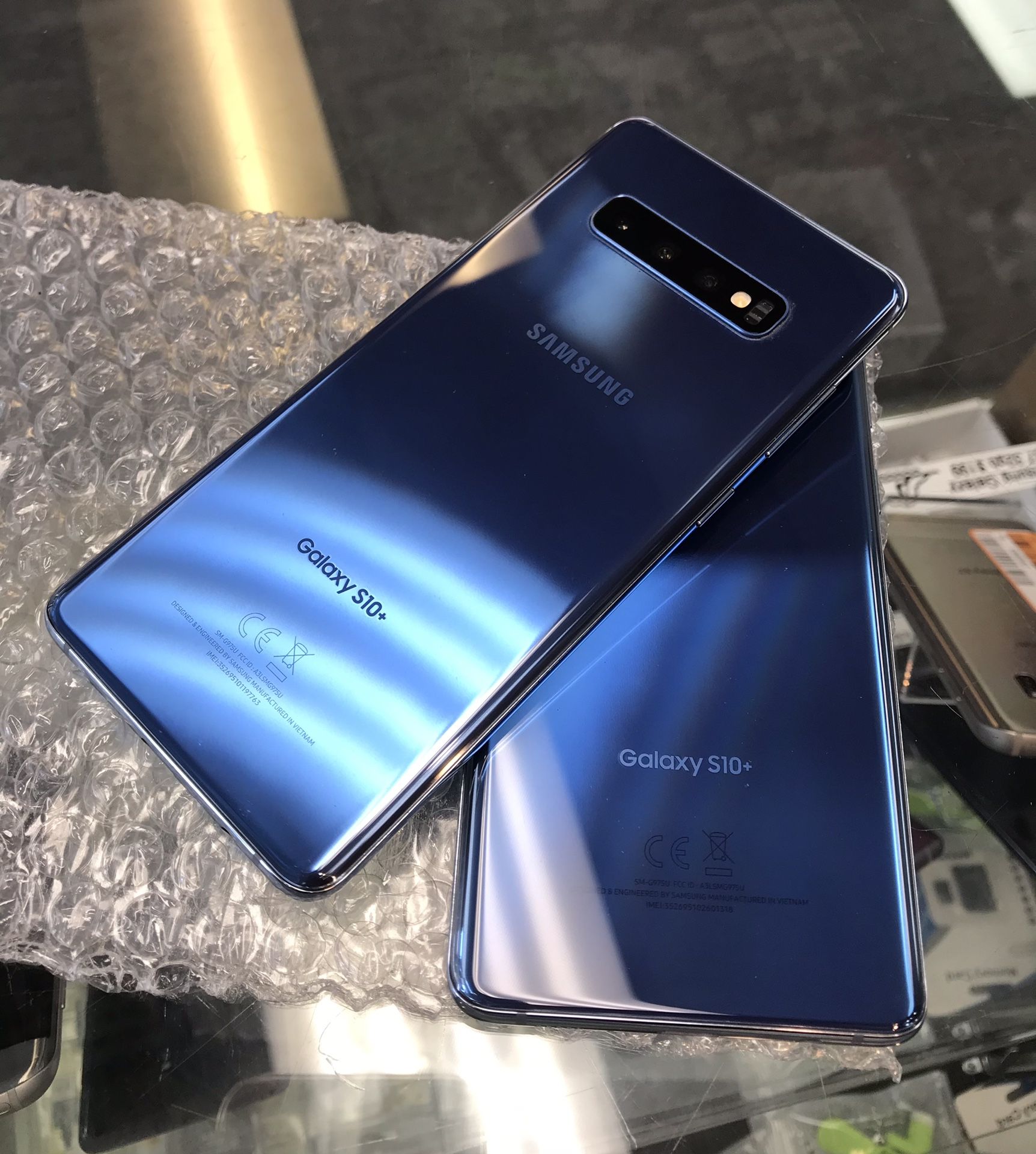 Samsung Galaxy S10 plus 128gb Unlocked Excellent Condition $499 each