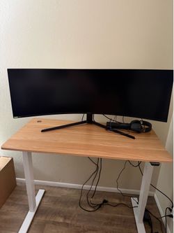 Samsung Odyssey Neo G9 57" Dual 4K HDR 240 Hz Curved Ultrawide Gaming Monitor