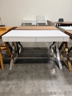 Modern White Desk with steel legs