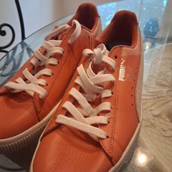 PUMA CLYDE X PINK DOLPHIN PORCELAIN ROSE SIZE 12 MEN