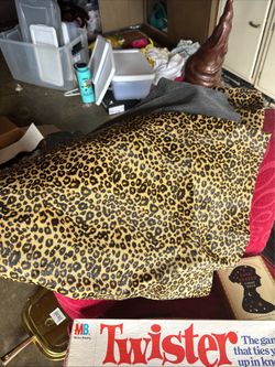 Heavy vinyl leopard print