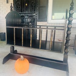 Halloween decor crib