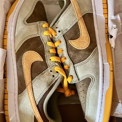 Nike Dunk Low Dusty Olive