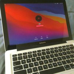 apple Macbook Pro 4gb Ram 128gb Ssd  13" Working Great Free Charger 