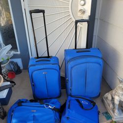 Luggage Set of 4!