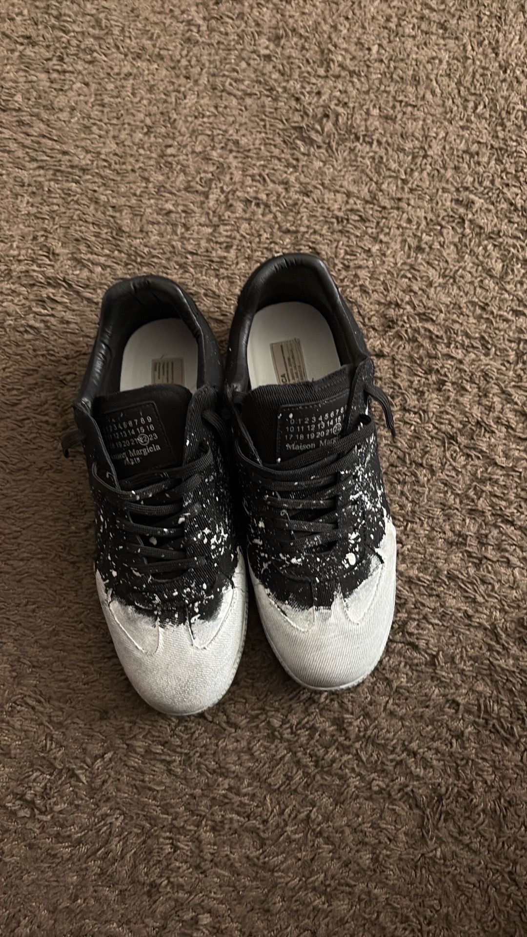 Margeila gats white paint splatter