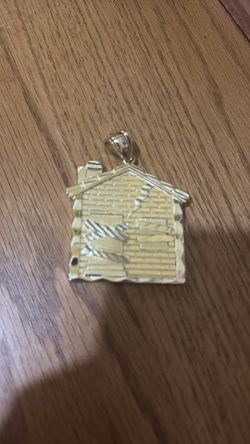 18k gold plated Large size Trap house pendant