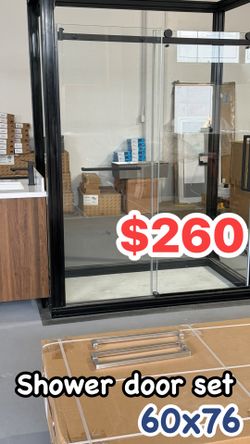Shower doors 60x76