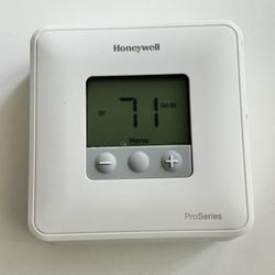 Honeywell Home TH1110D2009 T1 Pro  Programmable Thermostat