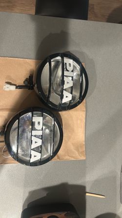 Vintage PIAA Halogen Auxiliary / Driving Lights – Pair – H4 Bulb