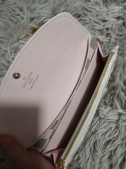 Lv Wallet White Pink Inside for Sale in Compton, CA - OfferUp