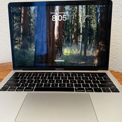 Apple MacBook Pro 2018 - 13” w/ Touch Bar