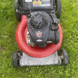 Yard Machine Push Lawnmower