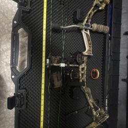 Bowtech Diamond Black Ice Composite Bow