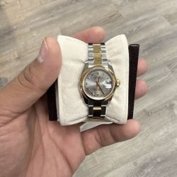 Rolex 179163 Ladies Datejust Silver Roman Dial 18K Yellow Gold and steel 