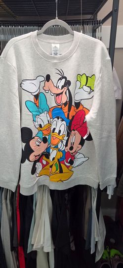 Women's Disneyland Sweater Size L