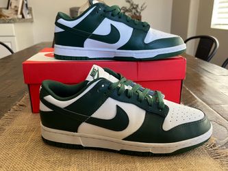 Men’s Nike Dunk Retro size 8.5