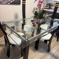 Glass Dining Room Table Four Chairs