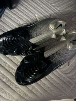 Football cleats