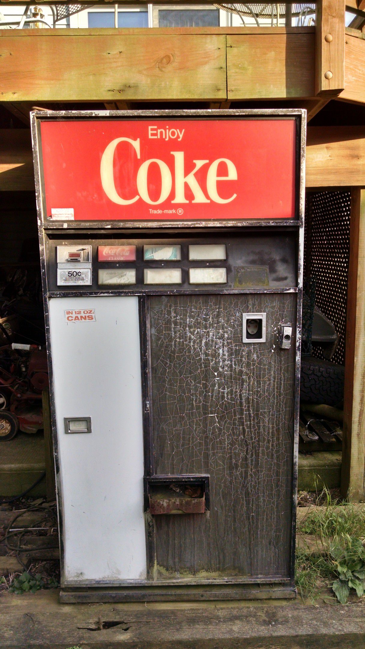 Full size Coke machine