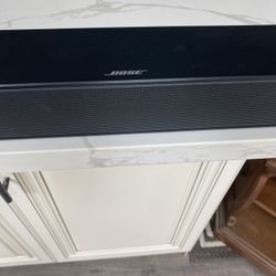 BOSE SOUND BAR SOLO 2 With Remote