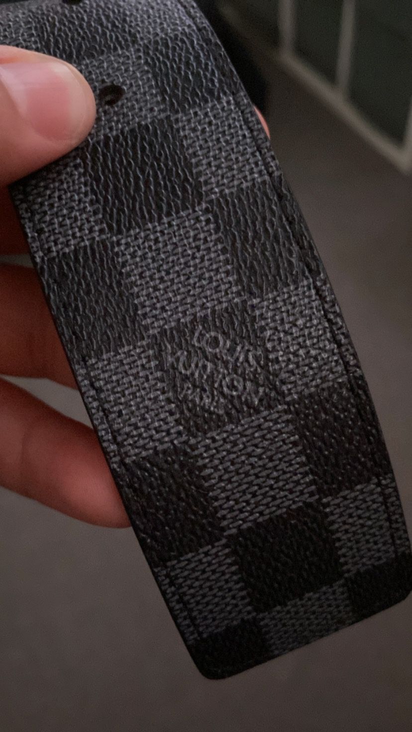 2 Louis Vuitton Men Belts for Sale in Friendswood, TX - OfferUp