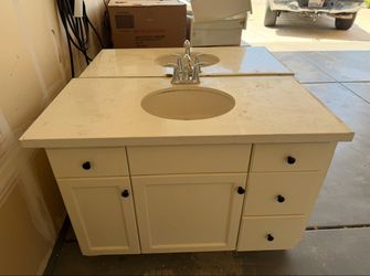 3 Vanity sinks