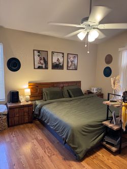 King / California King Bedroom Set