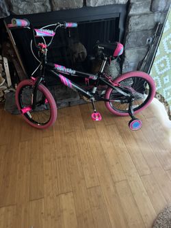 Little Girls Bicycle 18” With Training Wheels Like N
